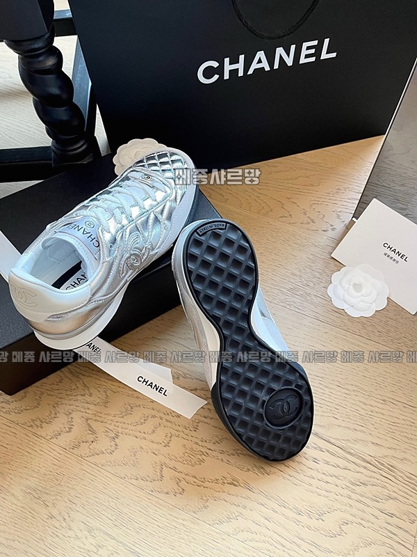 샤넬트레이너스니커즈20240604-050216-IMG_0083메종샤르망.JPG