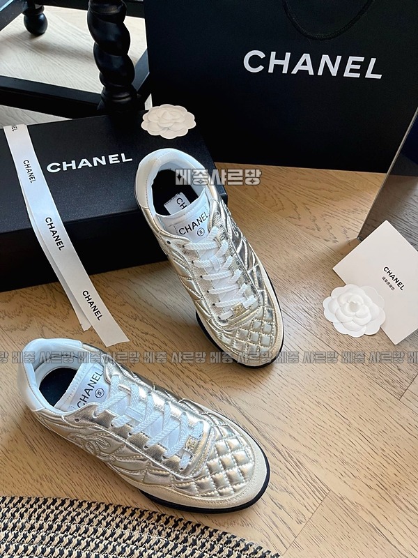 샤넬트레이너스니커즈20240604-050217-IMG_0088메종샤르망.JPG