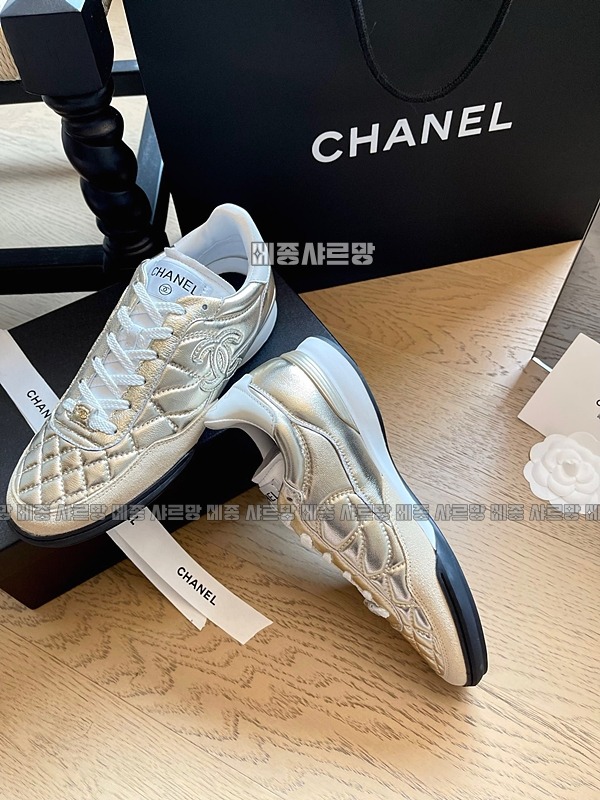 샤넬트레이너스니커즈20240604-050217-IMG_0091메종샤르망.JPG