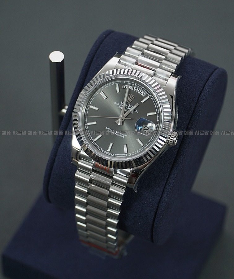 롤렉스데이데이트다크로듐바인덱스20240526-004151-009롤렉스데이데이트다크로듐바인덱스.JPG