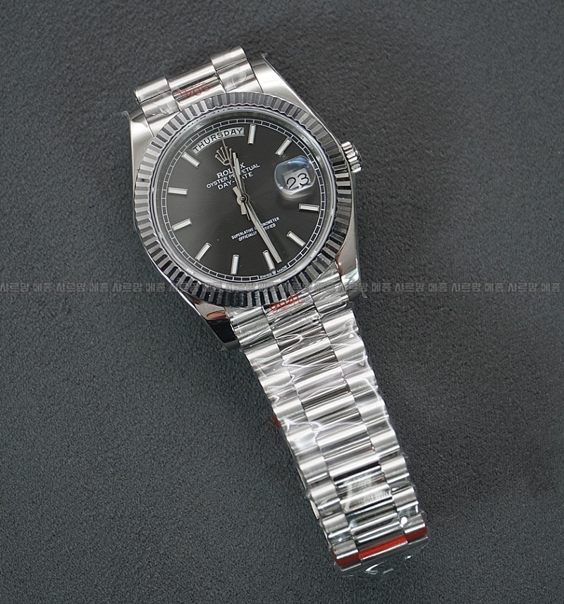 롤렉스데이데이트다크로듐바인덱스20240526-004149-002롤렉스데이데이트다크로듐바인덱스.JPG