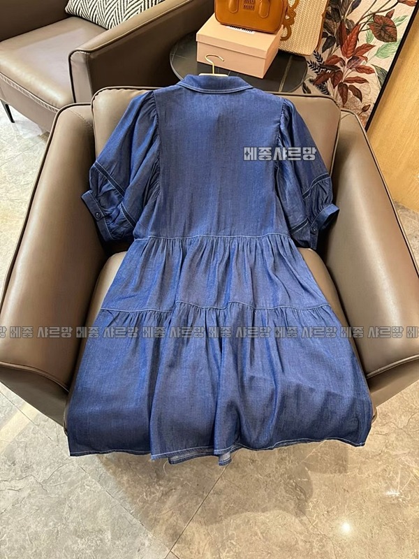 디올데님원피스20240606-053924-006메종샤르망.JPG