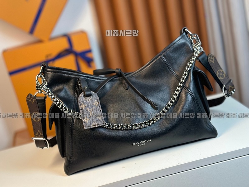 루이비통캐리올카고20240609-052339-001메종샤르망.JPG