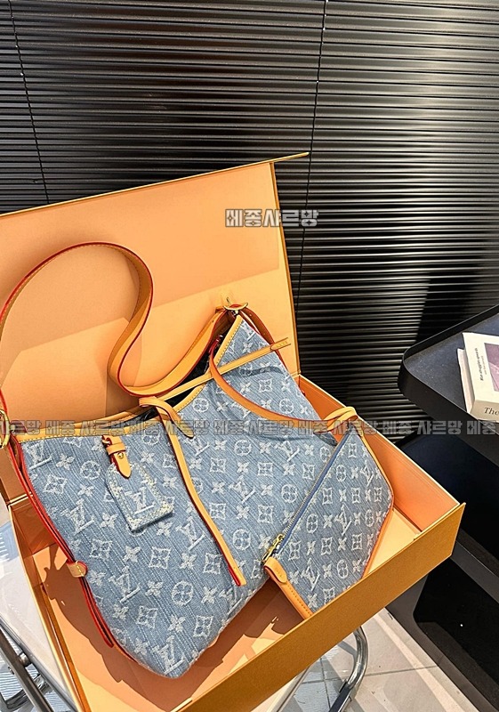 루이비통캐리올PM데님20240609-060238-003메종샤르망.JPG