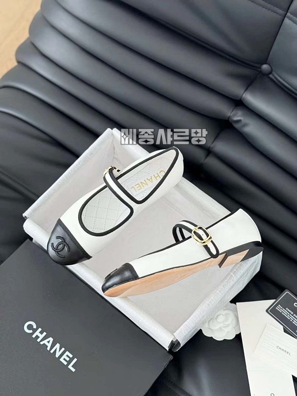 24ss샤넬메인컬렉션메리제인플랫슈즈20240530-213321-00624ss샤넬메인컬렉션메리제인플랫슈즈.JPG