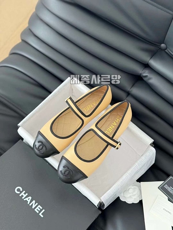 24ss샤넬메인컬렉션메리제인플랫슈즈20240530-213322-01424ss샤넬메인컬렉션메리제인플랫슈즈.JPG