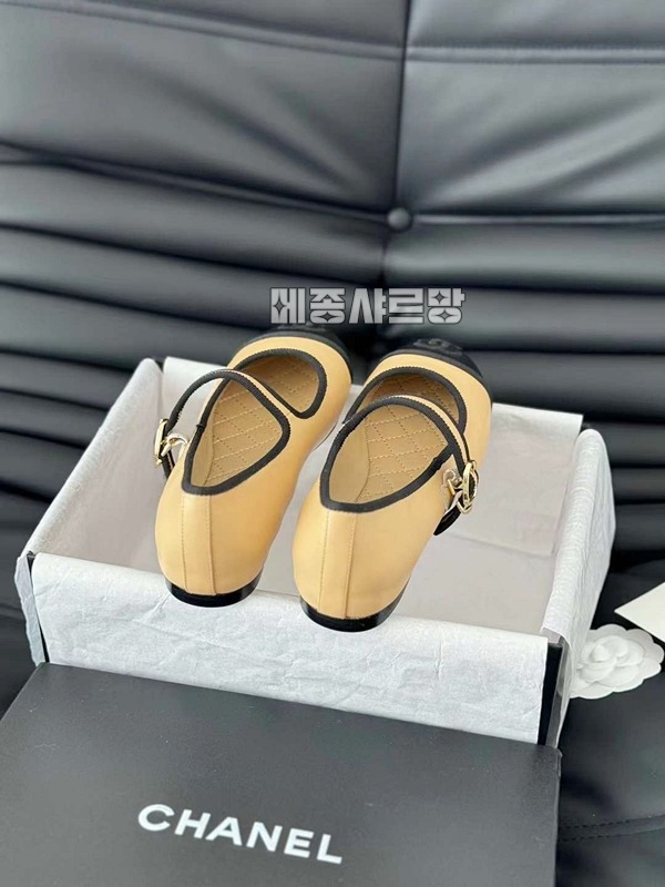 24ss샤넬메인컬렉션메리제인플랫슈즈20240530-213322-01724ss샤넬메인컬렉션메리제인플랫슈즈.JPG