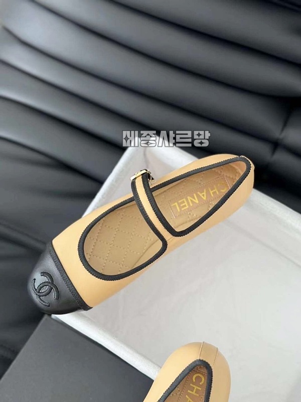 24ss샤넬메인컬렉션메리제인플랫슈즈20240530-213322-02024ss샤넬메인컬렉션메리제인플랫슈즈.JPG
