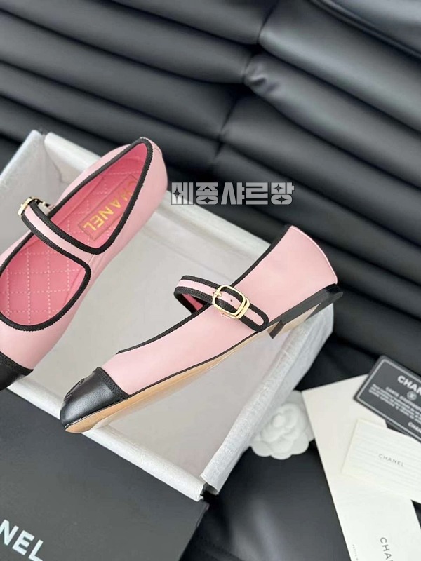24ss샤넬메인컬렉션메리제인플랫슈즈20240530-213323-02824ss샤넬메인컬렉션메리제인플랫슈즈.JPG