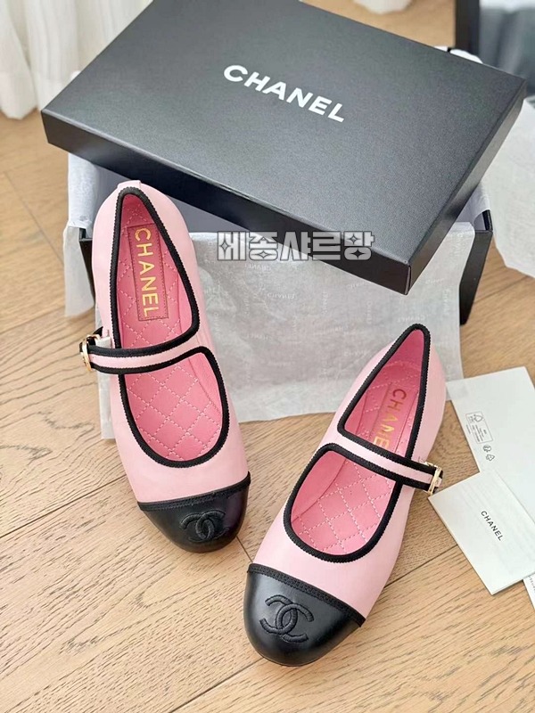 24ss샤넬메인컬렉션메리제인플랫슈즈20240530-213323-03024ss샤넬메인컬렉션메리제인플랫슈즈.JPG