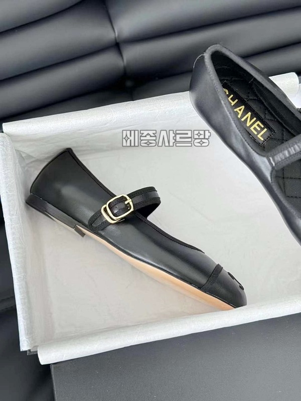 24ss샤넬메인컬렉션메리제인플랫슈즈20240530-213323-03424ss샤넬메인컬렉션메리제인플랫슈즈.JPG