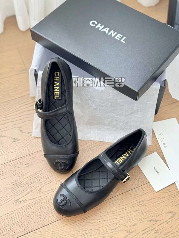 24ss샤넬메인컬렉션메리제인플랫슈즈20240530-213323-03624ss샤넬메인컬렉션메리제인플랫슈즈.JPG