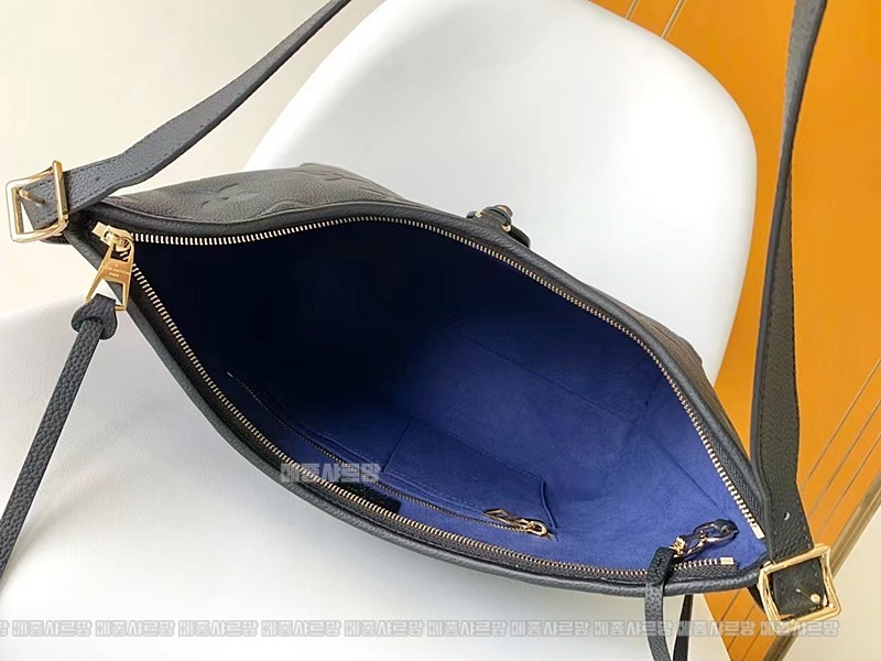 루이비통 캐리올 PM 앙프렝뜨JKMW0236메종샤르망.JPG