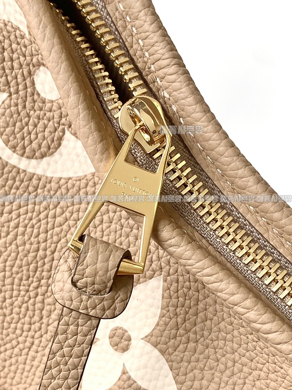 루이비통 캐리올 PM 앙프렝뜨IMG_2720메종샤르망.JPG