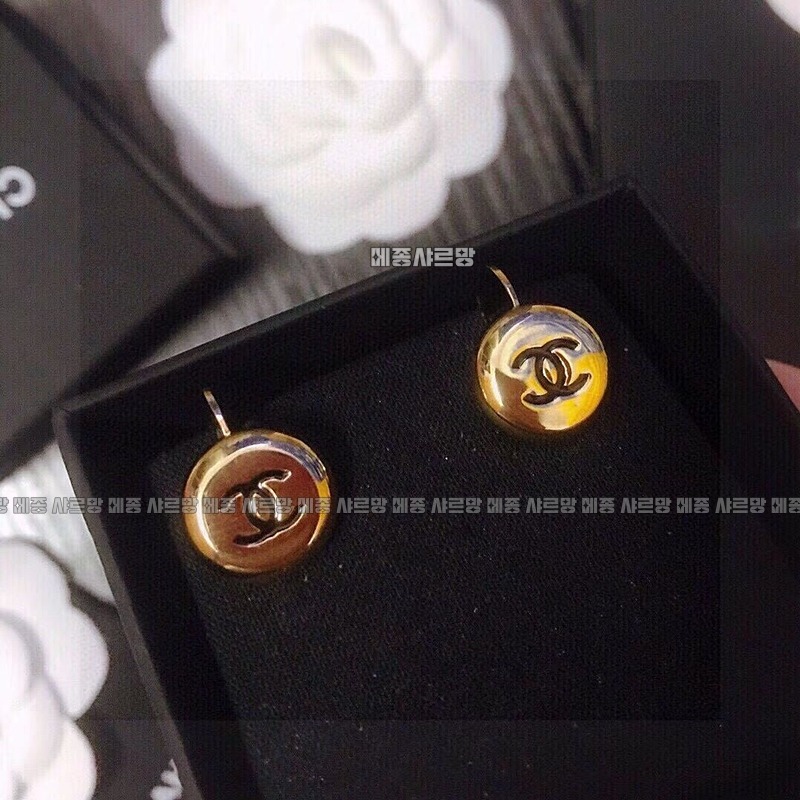 샤넬cc로고귀걸이20240611-212121-040메종샤르망.JPG