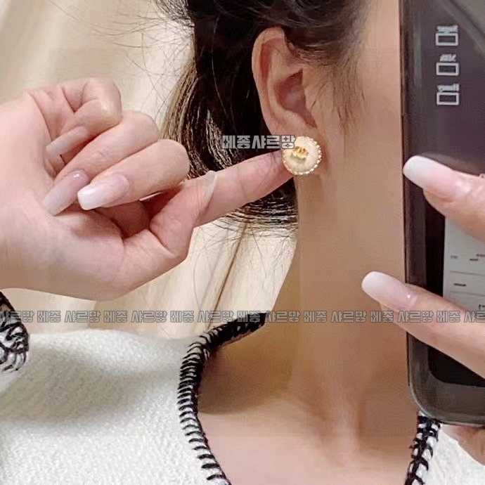 샤넬cc로고귀걸이20240611-212122-058메종샤르망.JPG