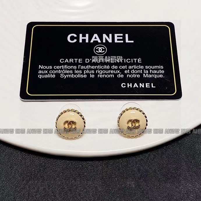 샤넬cc로고귀걸이20240611-212123-060메종샤르망.JPG