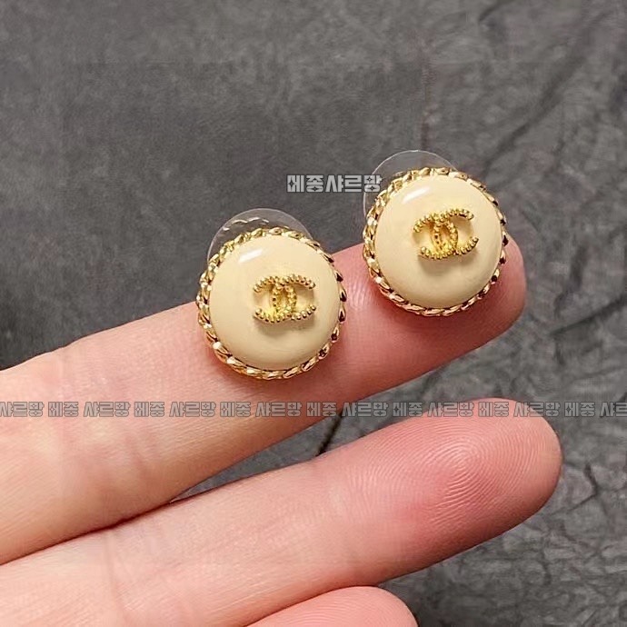 샤넬cc로고귀걸이20240611-212123-065메종샤르망.JPG