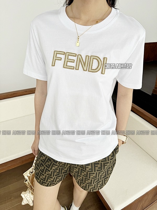 펜디로고반팔티셔츠20240613-052738-006메종샤르망.JPG