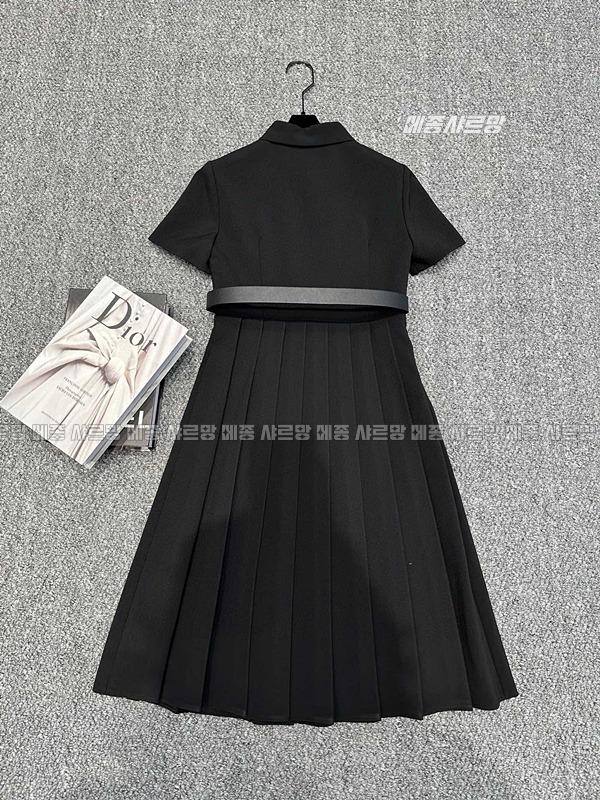 디올벨트원피스20240619-061823-009메종샤르망.JPG