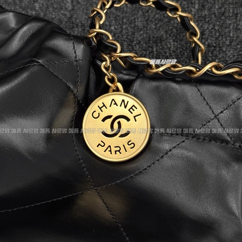샤넬22백페이던트20240623-064953-003메종샤르망.JPG