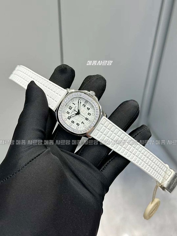 파텍필립아쿠아넛여성용20240625-101752-002파텍필립아쿠아넛여성용.JPG