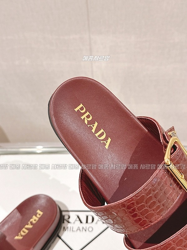 프라다악어무늬슬리퍼20240626-075440-017메종샤르망.JPG