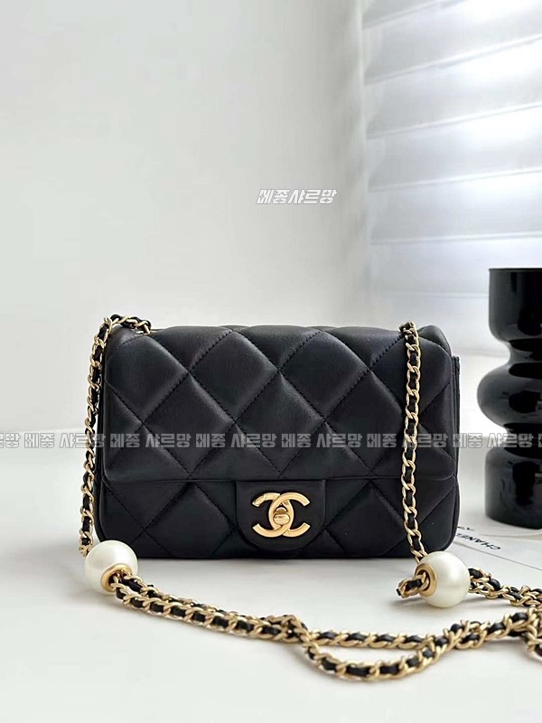 샤넬진주볼플랩백20240623-180822-034샤넬진주볼플랩백.JPG