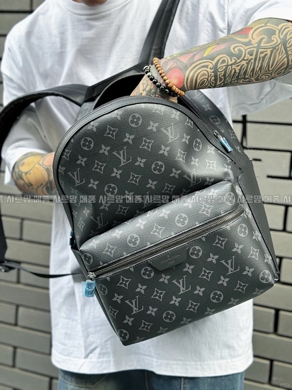 루이비통디스커버리백팩20240806-041420-001루이비통디스커버리백팩.JPG