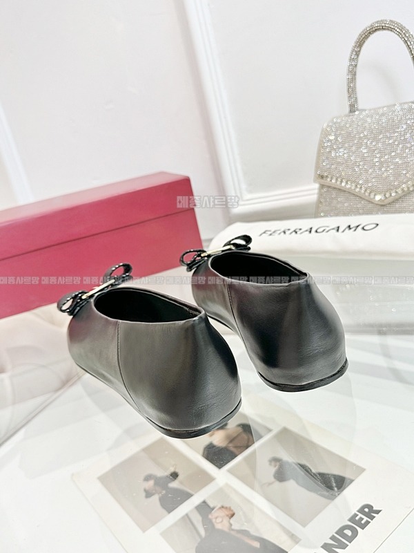 페라가모 바라 보우 발레 플랫Weixin Image_202412152101172메종샤르망.jpg
