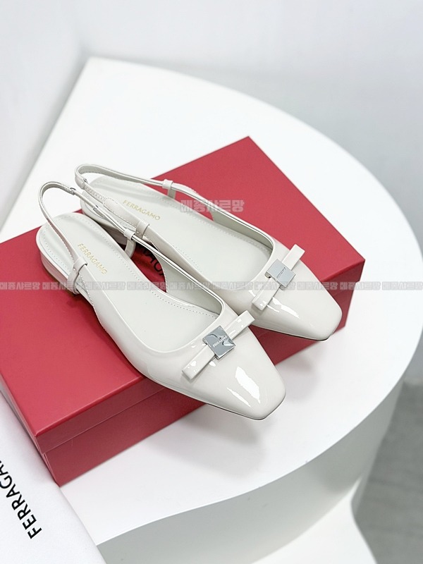 살바토레 페라가모 MARLINA 보우 슬링백Weixin Image_202412152124552메종샤르망.jpg