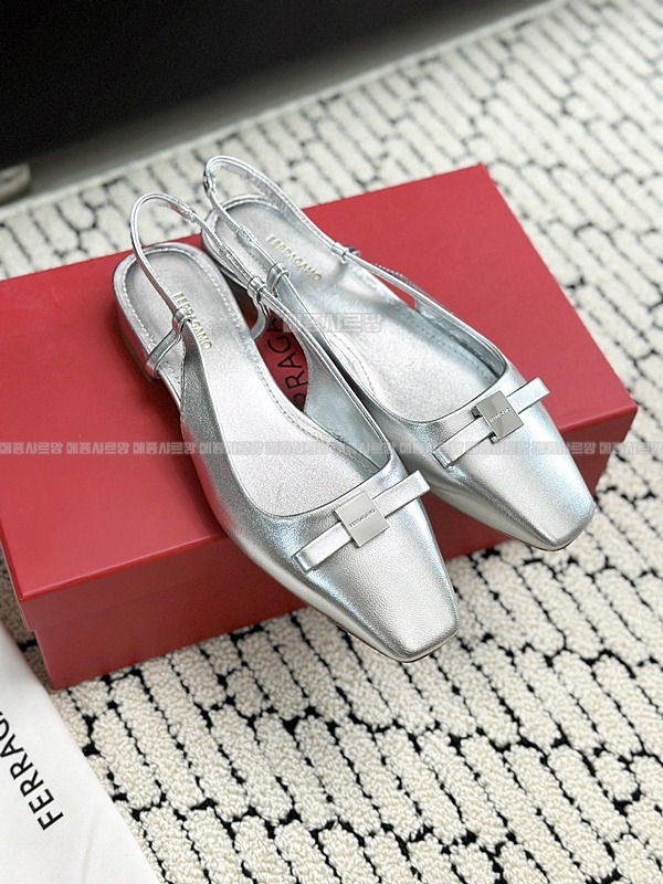 살바토레 페라가모 MARLINA 보우 슬링백Weixin Image_202412152124532메종샤르망.jpg