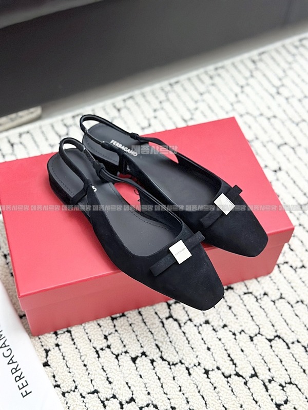 살바토레 페라가모 MARLINA 보우 슬링백Weixin Image_202412152124511메종샤르망.jpg