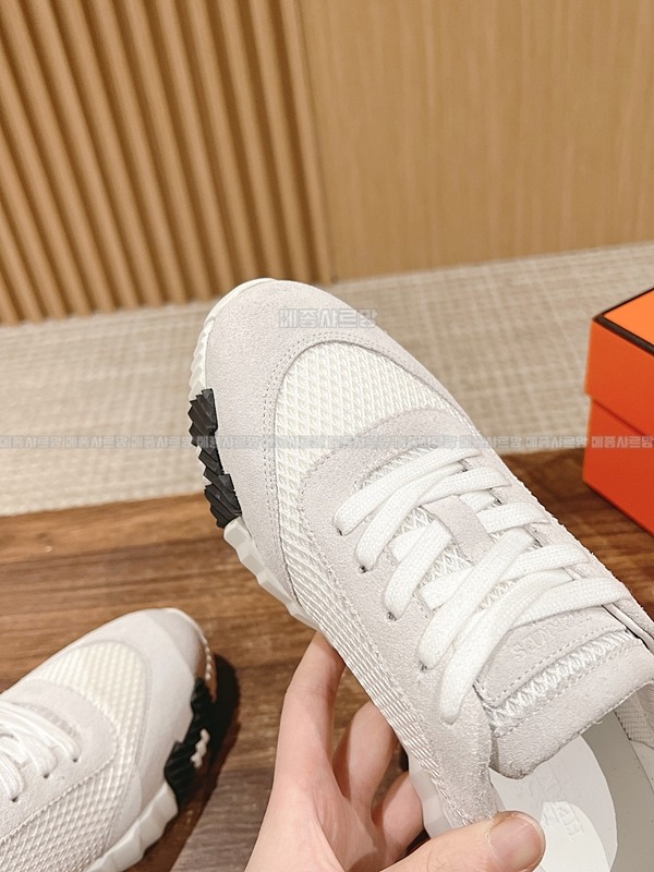 에르메스 여성 바운싱 스니커즈 화이트 블랑 메쉬 Weixin Image_20241215215637메종샤르망.jpg