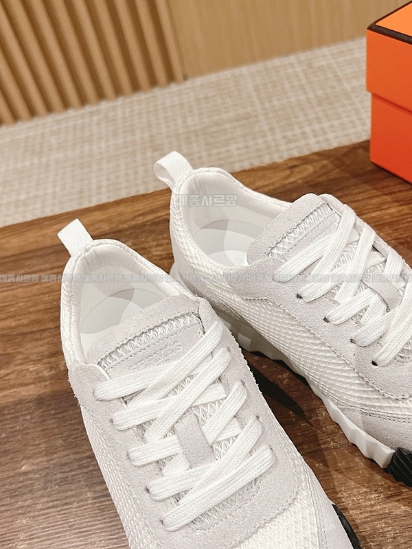 에르메스 여성 바운싱 스니커즈 화이트 블랑 메쉬 Weixin Image_202412152156371메종샤르망.jpg