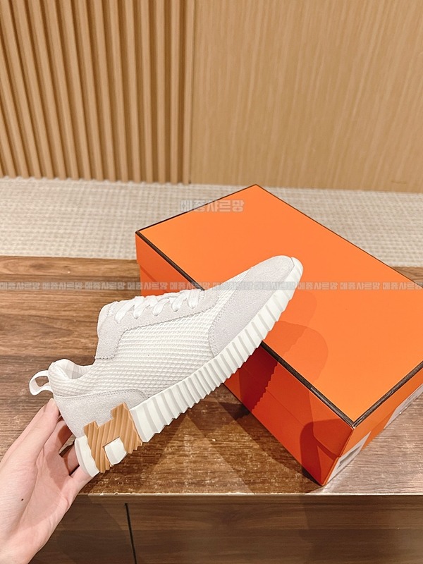 에르메스 여성 바운싱 스니커즈 화이트 블랑 메쉬 Weixin Image_202412152156381메종샤르망.jpg