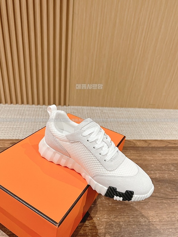 에르메스 여성 바운싱 스니커즈 화이트 블랑 메쉬 Weixin Image_202412152156392메종샤르망.jpg