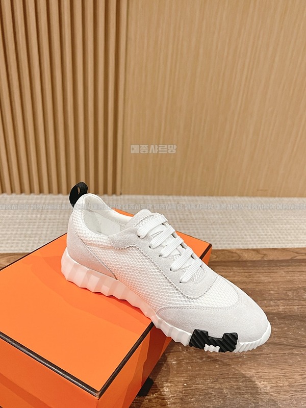 에르메스 여성 바운싱 스니커즈 화이트 블랑 메쉬 Weixin Image_20241215221606메종샤르망.jpg