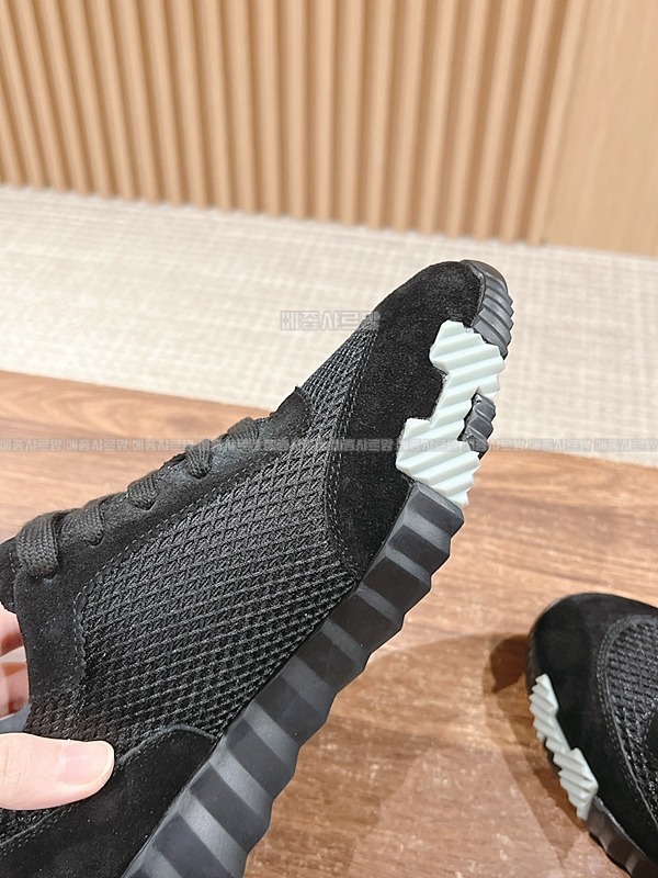 에르메스 여성 바운싱 스니커즈 화이트 블랑 메쉬 Weixin Image_202412152206244메종샤르망.jpg