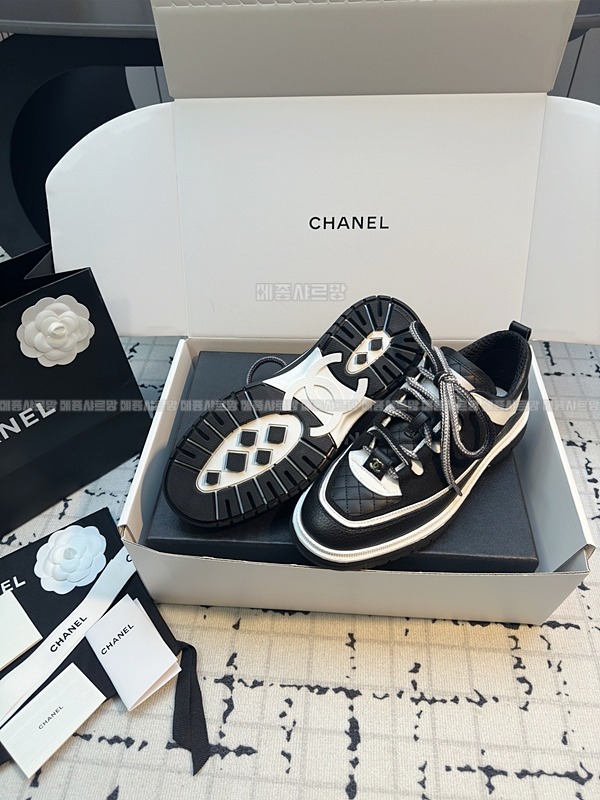 샤넬 스니커즈 1Weixin Image_20241217204116메종샤르망.jpg