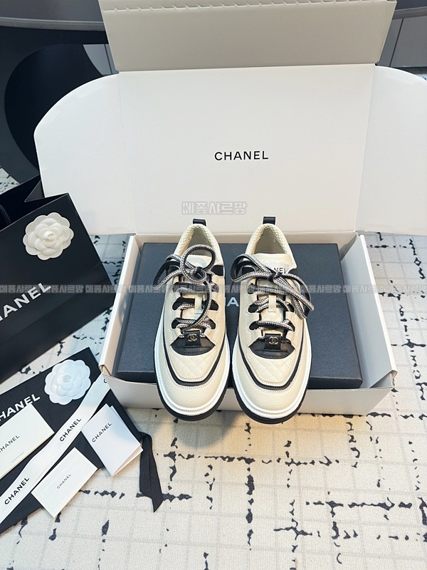 샤넬 스니커즈 1Weixin Image_20241217204121메종샤르망.jpg