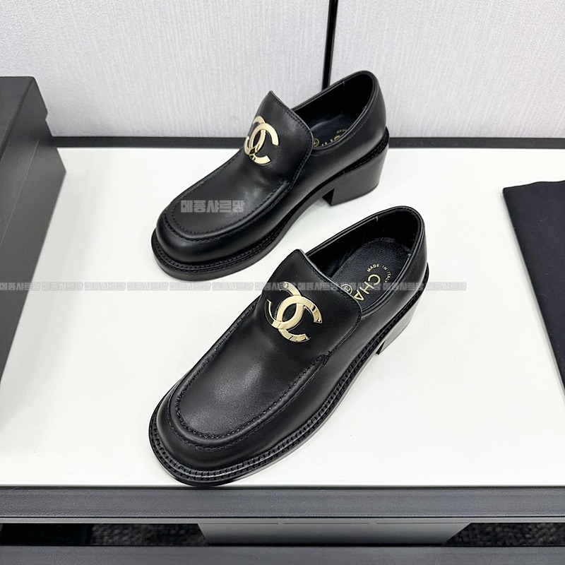 샤넬 CC로고 샤이니 카프스킨 로퍼Weixin Image_202412192231533메종샤르망.jpg