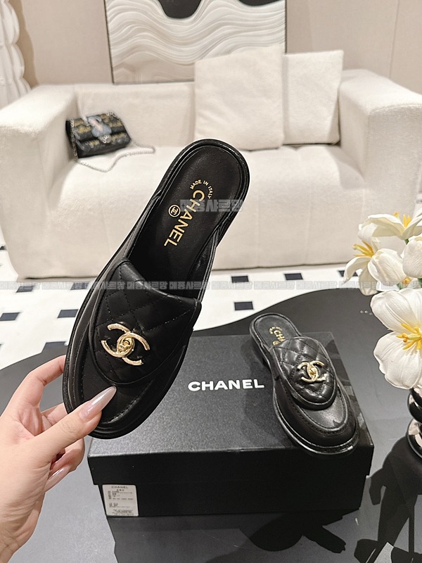 샤넬 25C CC로고 턴락 퀼팅 뮬 블로퍼Weixin Image_20241219224622메종샤르망.jpg