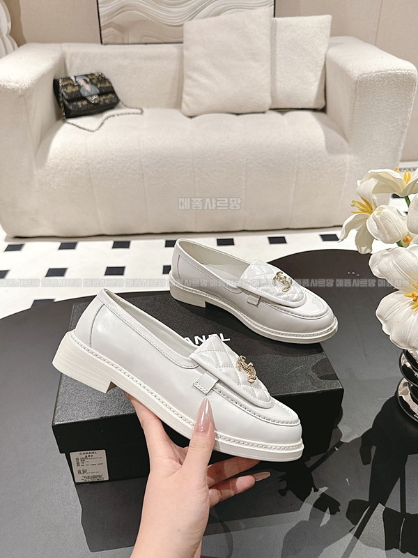 샤넬 CC로고 턴락 퀄팅 로퍼Weixin Image_20241219225430메종샤르망.jpg