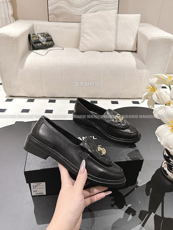 샤넬 CC로고 턴락 퀄팅 로퍼Weixin Image_20241219225438메종샤르망.jpg