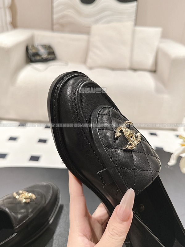 샤넬 CC로고 턴락 퀄팅 로퍼Weixin Image_20241219225439메종샤르망.jpg