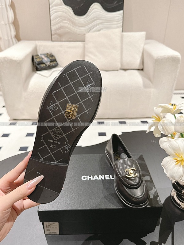 샤넬 CC로고 턴락 퀄팅 로퍼Weixin Image_202412192254381메종샤르망.jpg