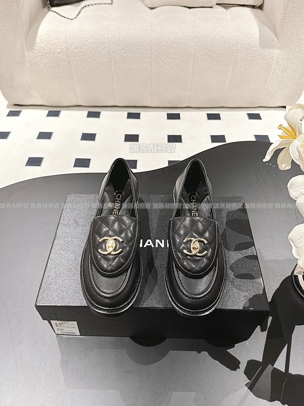 샤넬 CC로고 턴락 퀄팅 로퍼Weixin Image_20241219225441메종샤르망.jpg