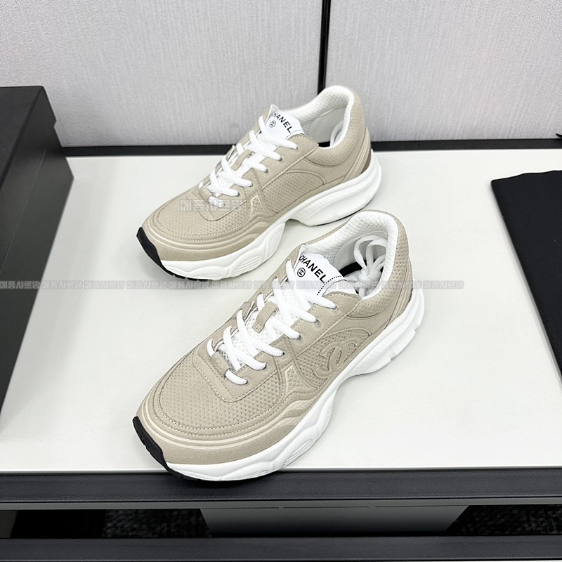 샤넬 스니커즈 샤식스 크루즈 CC 로고Weixin Image_20241219231412메종샤르망.jpg