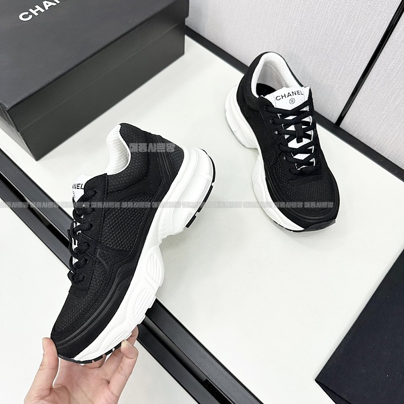 샤넬 스니커즈 샤식스 크루즈 CC 로고Weixin Image_202412192314081메종샤르망.jpg